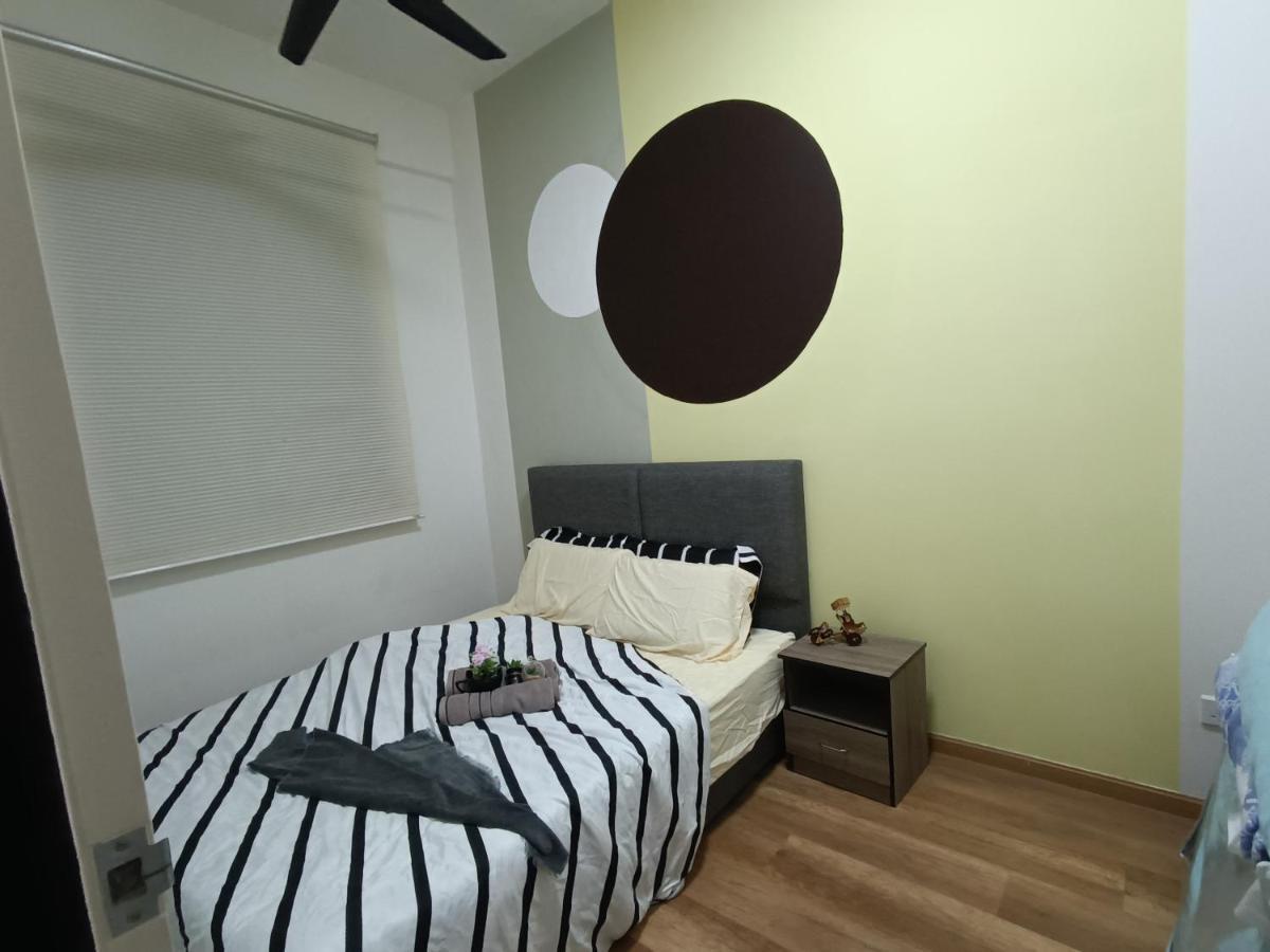 Toproof Pool 2-6Pax 5Minjonker Neflix Malacca Екстер'єр фото