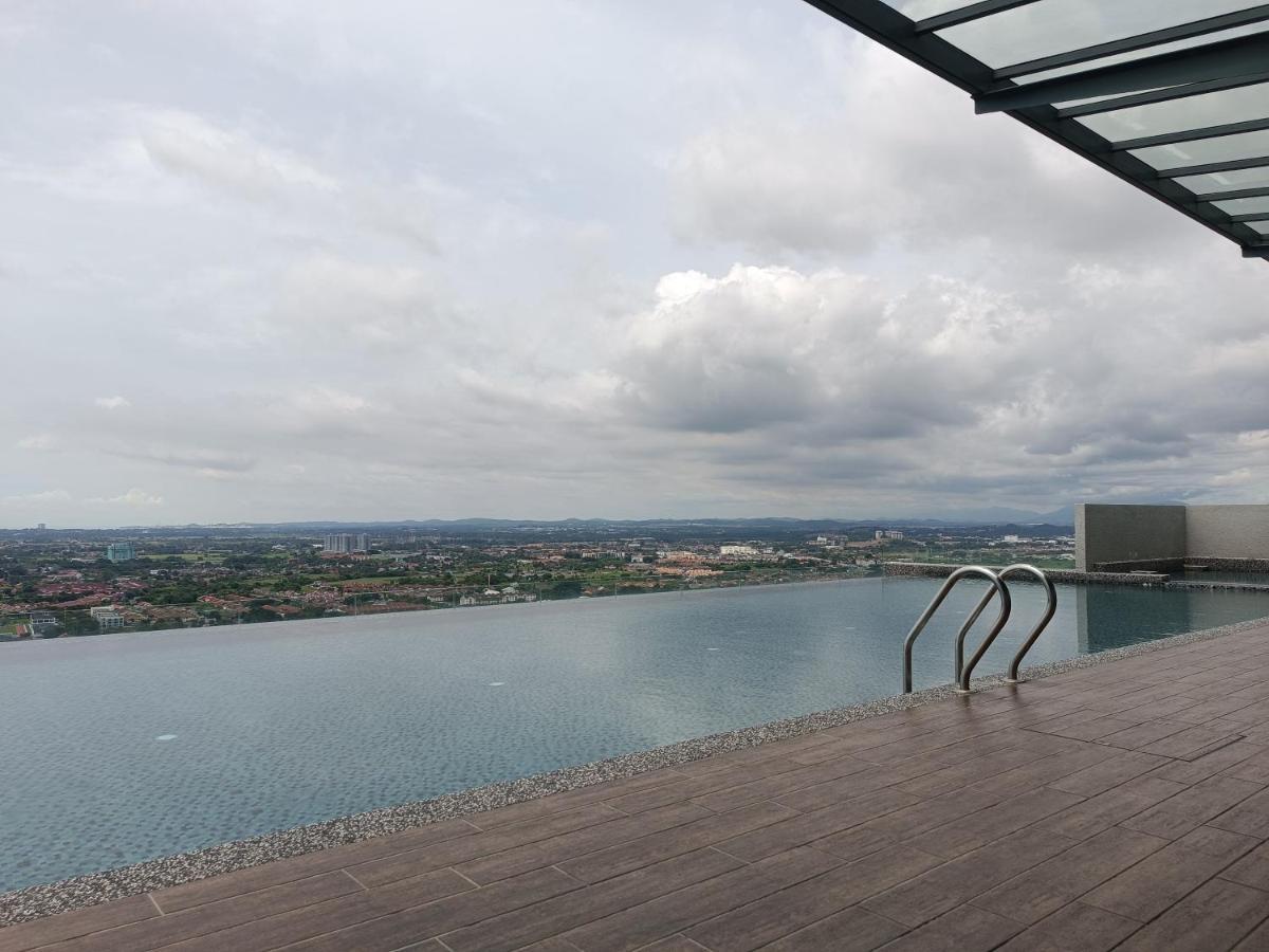Toproof Pool 2-6Pax 5Minjonker Neflix Malacca Екстер'єр фото